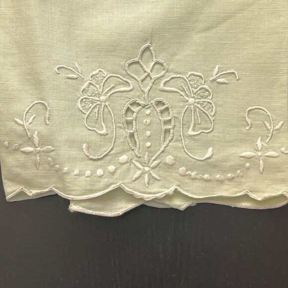 VTG Hand Towel Tea Towel Yellow Green Embroidered READ STAINS - Picture 2 of 11